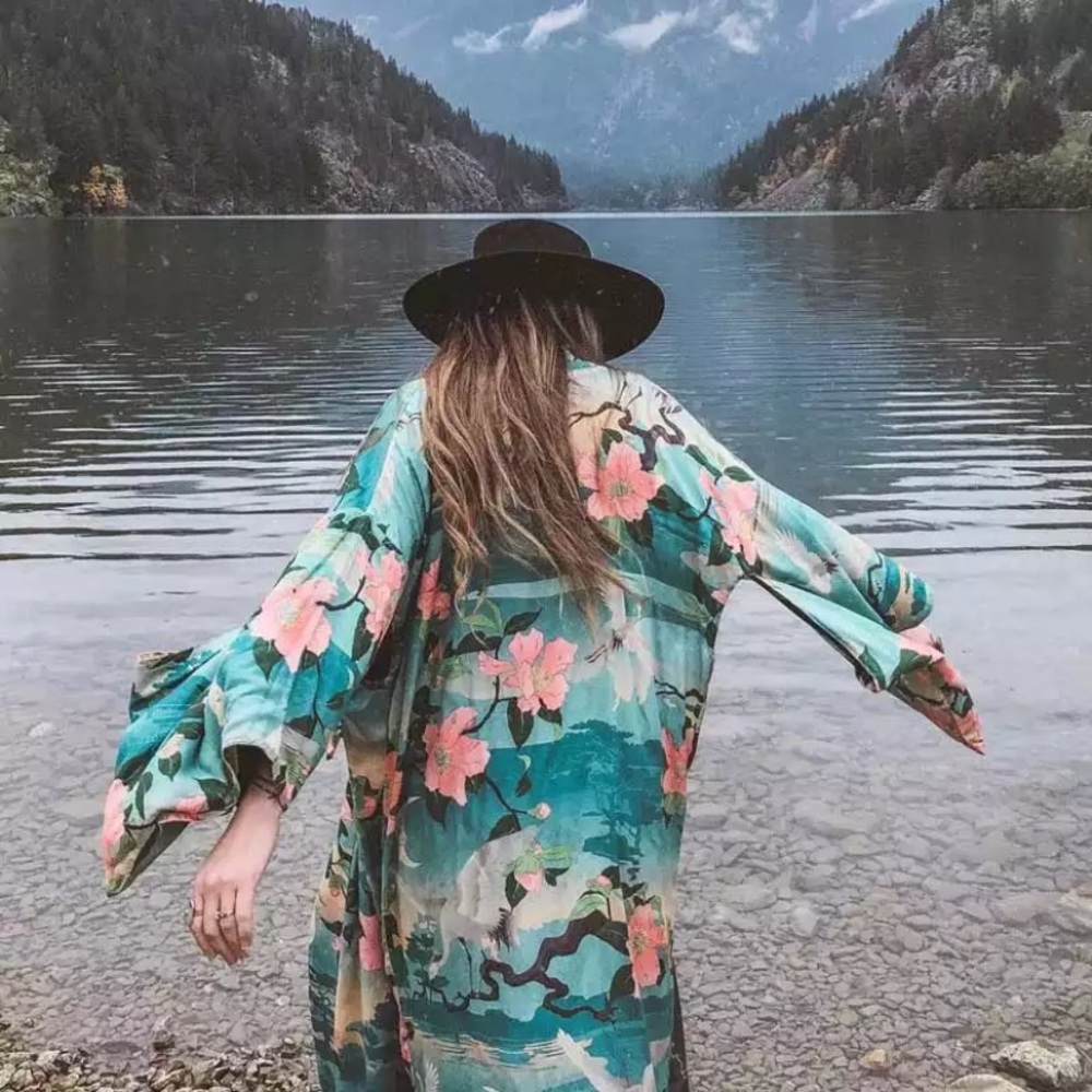 SOLD OUT Turquoise Boho Floral Crane Open Kimono Robe Wrap - Picture 6 of 9